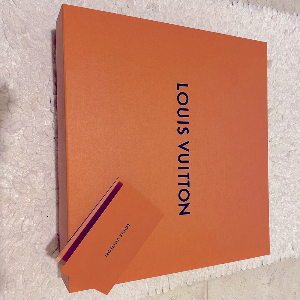Louis Vuitton box